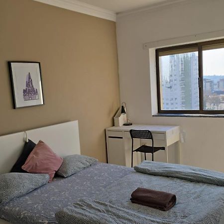 Quarto Familiar Com Cama De Casal Apenas Para Casais E Raparigas Nenhum Homem Individual Μπράγκα Εξωτερικό φωτογραφία