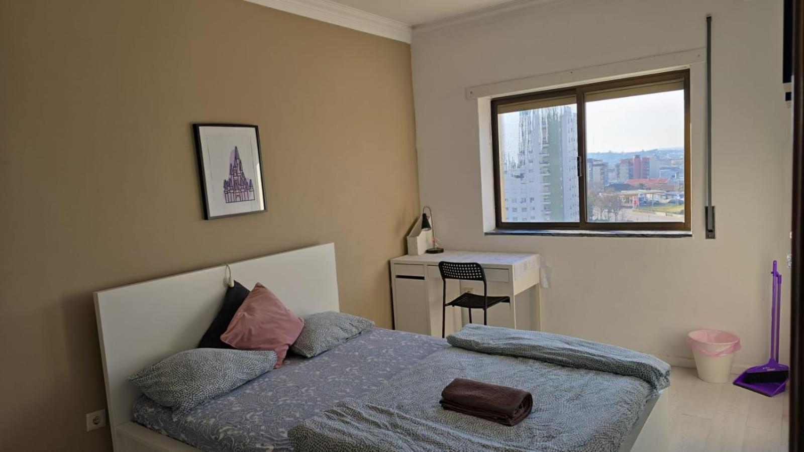 Quarto Familiar Com Cama De Casal Apenas Para Casais E Raparigas Nenhum Homem Individual Μπράγκα Εξωτερικό φωτογραφία